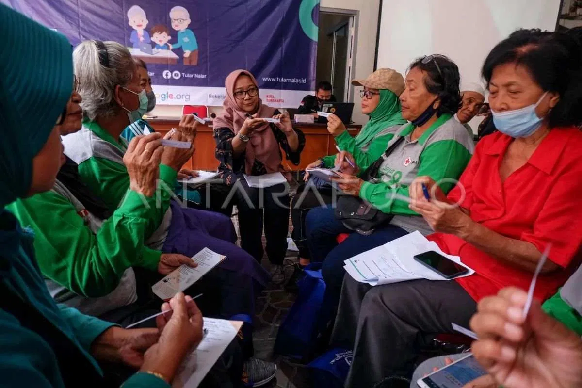 Inisiatif Kesehatan Digital untuk Lansia Menua Produktif di Indonesia