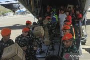 TNI AU distribusikan 729 ton logistik untuk korban gempa di NTT TNI AU distribusikan 729 ton logistik untuk korban gempa di NTT