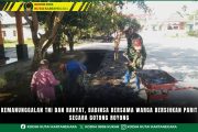 Kemanunggalan TNI dan Rakyat, Babinsa Bersama Warga Bersihkan Parit Secara Gotong Royong