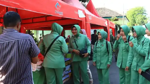 Sambut HUT TNI Ke 81 Tahun 2026, Kodim Probolinggo Gelar Bazar