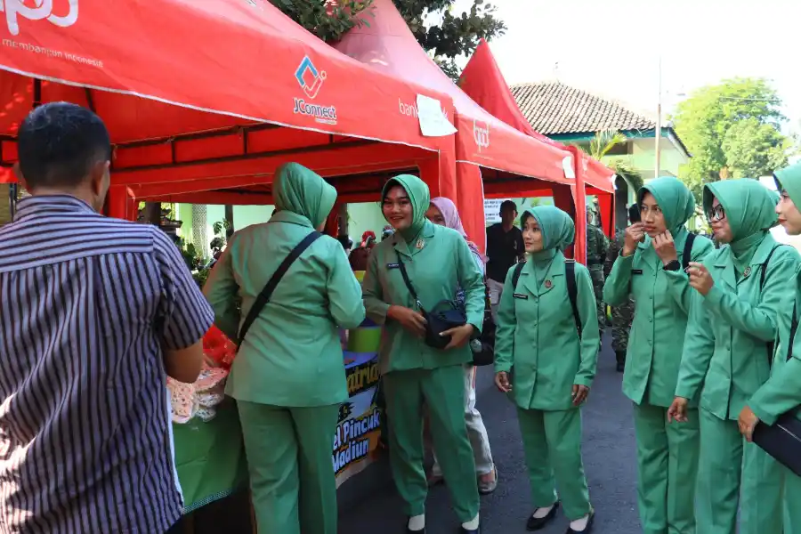 Sambut HUT TNI Ke 81 Tahun 2026, Kodim Probolinggo Gelar Bazar