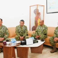 WhatsApp Image 2026-09-24 at 18.20.55(2) Silaturahmi Penuh Jelang HUT TNI, Jenderal TNI (Purn) Moeldoko Ingatkan tentang Profesionalisme Prajurit