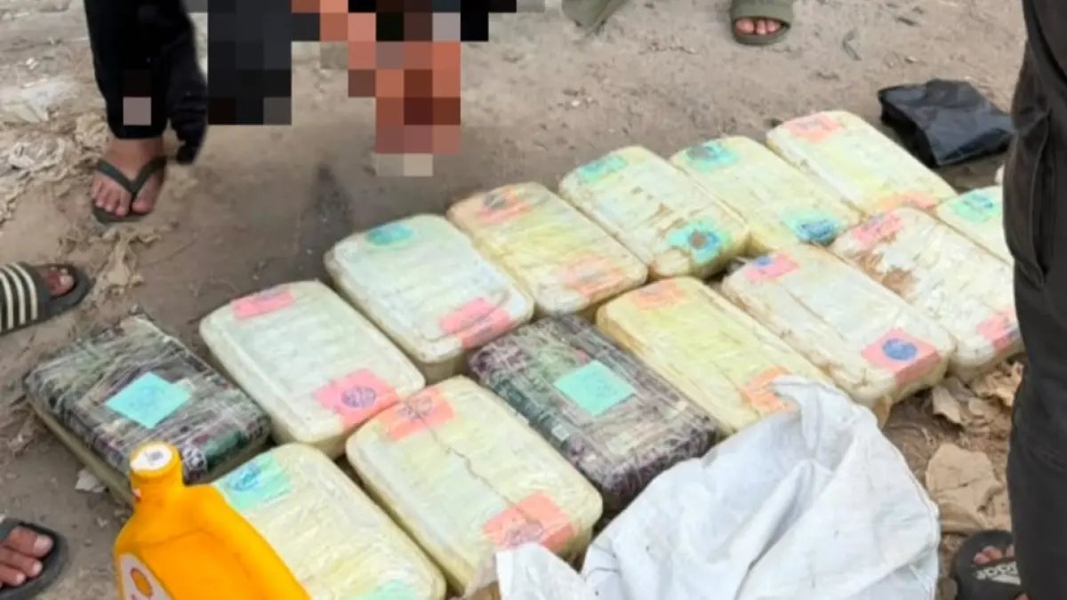 Rekaman Penangkapan Kurir Narkoba di Bogor