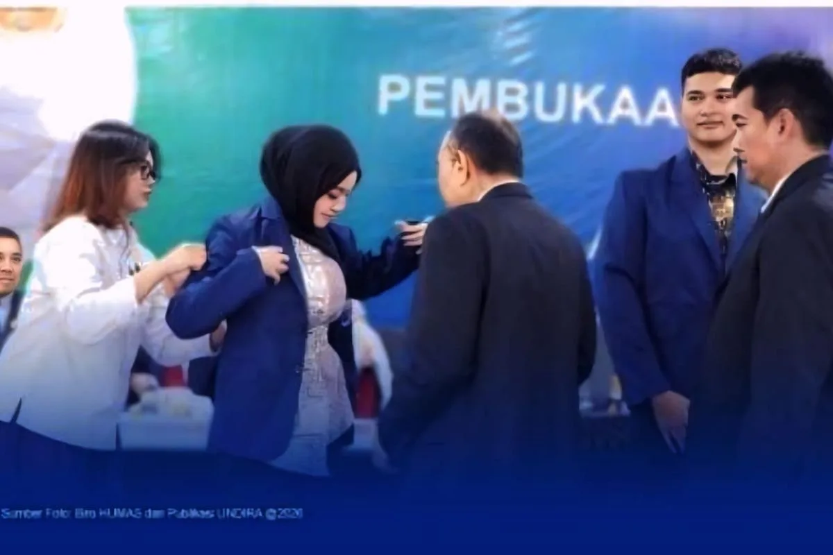 Pengukuhan Ribs Mahasiswa Baru di Universitas Dian Nusantara