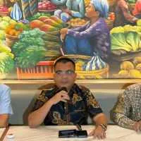 Soroti Dugaan Pelanggaran Pendidikan Gibran, Denny Indrayana Bicara di Konferensi Pers