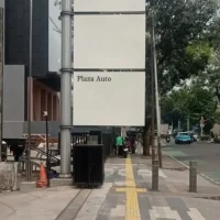 Penertiban Reklame di Trotoar Senopati, Warga Mengeluh