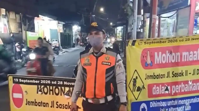 Rekayasa Lalu Lintas di Kebon Jeruk Akibat Proyek Jembatan