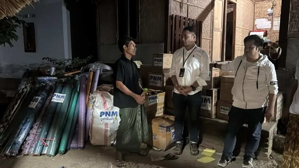Dukungan PNM untuk Nasabah di Desa Sade Pasca Kebakaran