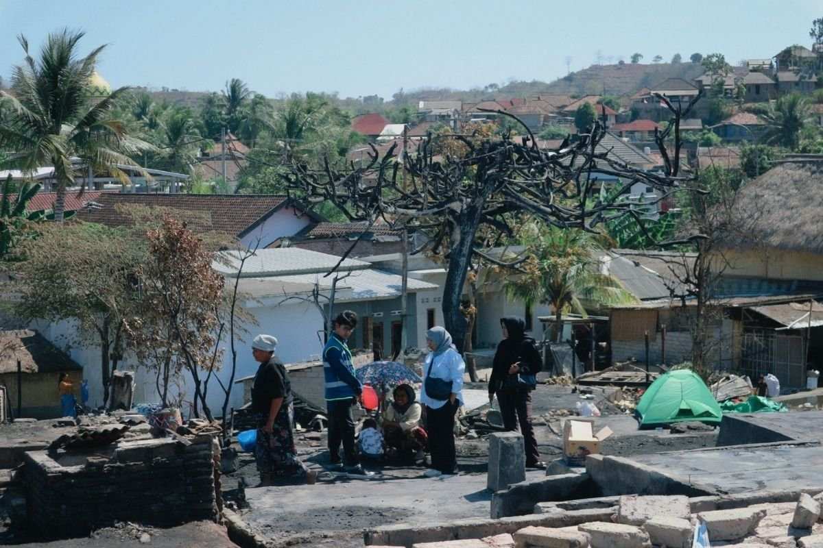 Dampak Kehilangan Rumah dan Usaha di Desa Sade