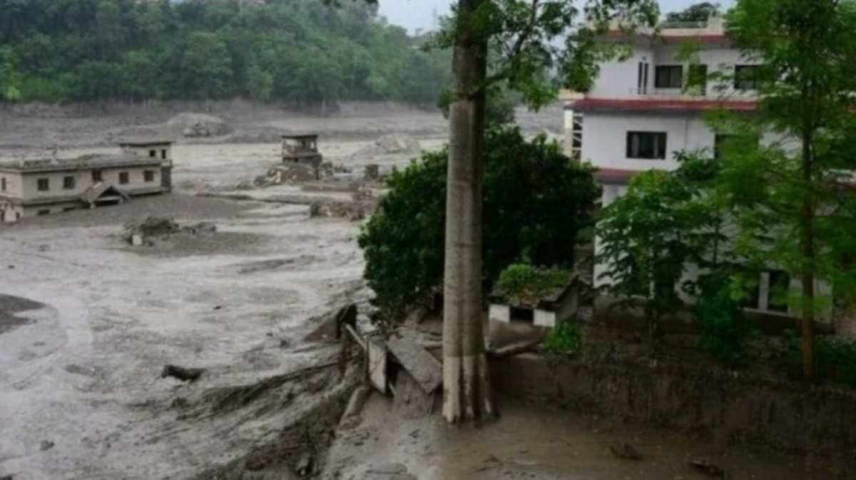 Korban Banjir Bandang di Nepal Mencapai 919 Jiwa