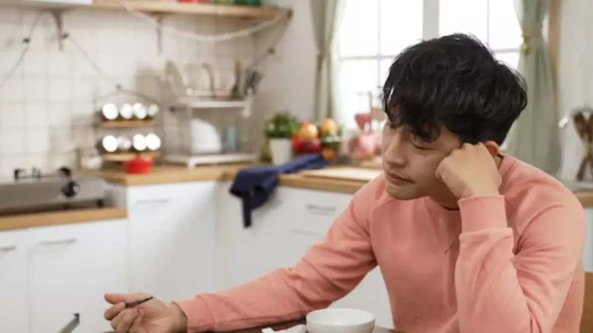 Mengapa Makan Bisa Meredakan Migrain: Penjelasan Psikologis