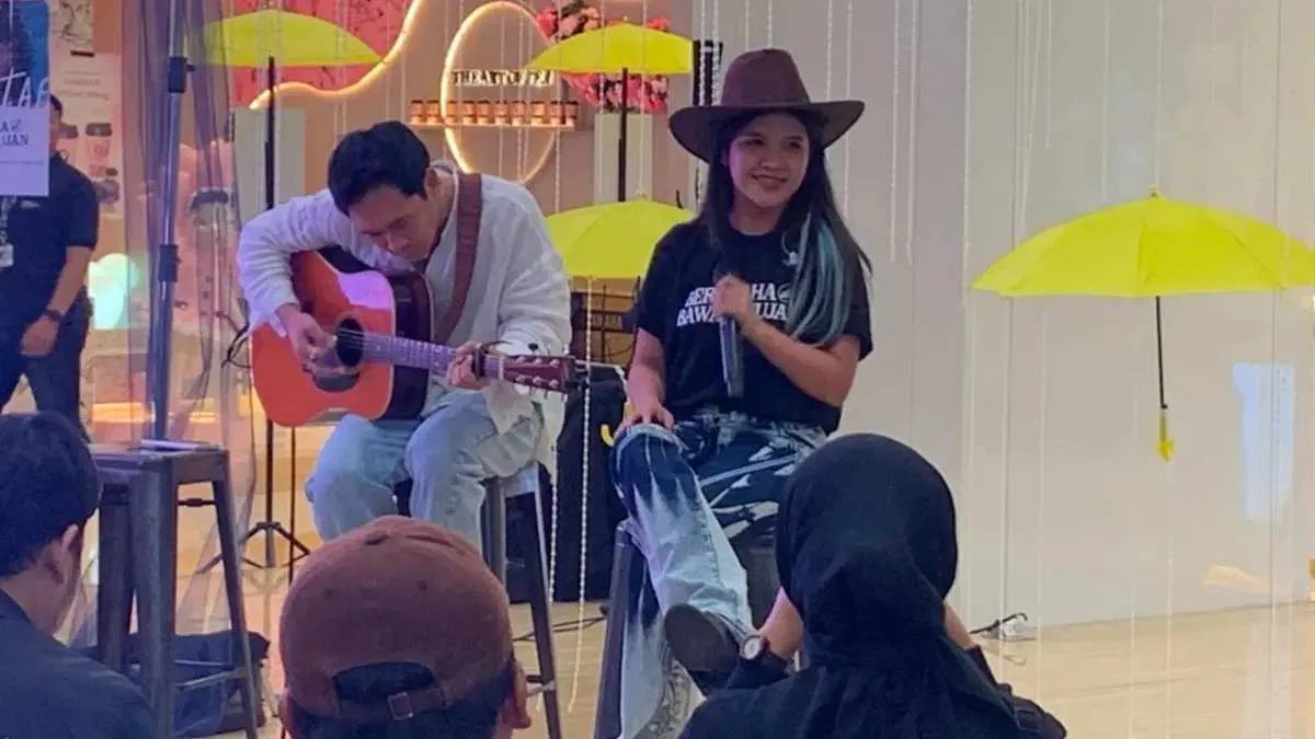 Idgitaf Membawa Album “Berusaha di Bawah Hujan” ke Panggung Teatrikal