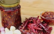 Membuat Chili Oil yang Lezat di Rumah: Resep Praktis
