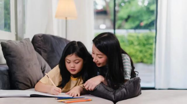 Membentuk Generasi Pantang Menyerah: Enam Metode Parenting yang Efektif