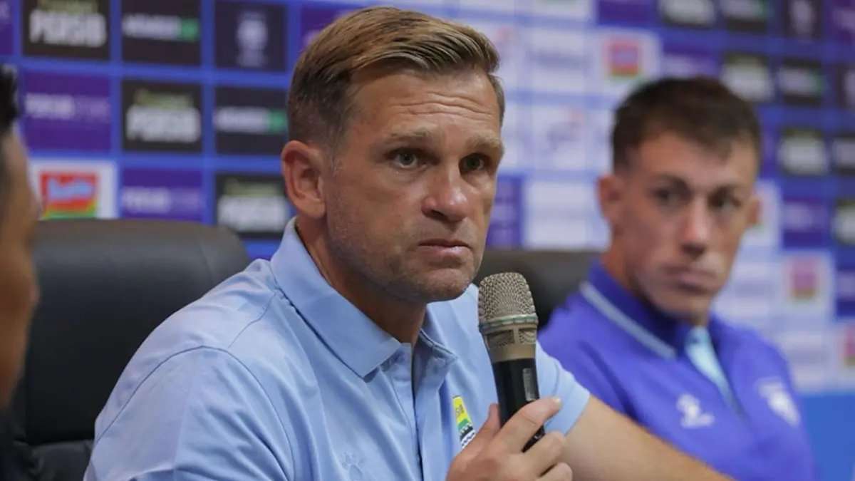 Debut Igor Tolic di Persib Bandung Debut Igor Tolic di Persib Bandung