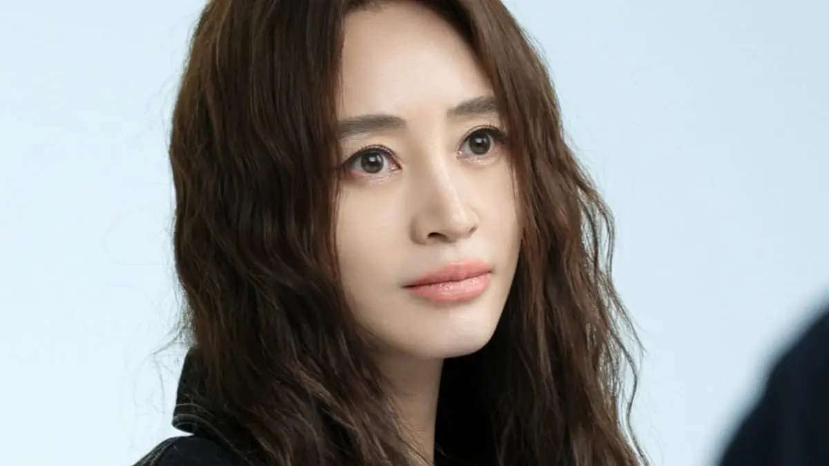 Kim Hye-Soo Bertransformasi Menjadi Influencer Dalam Drama Terbaru