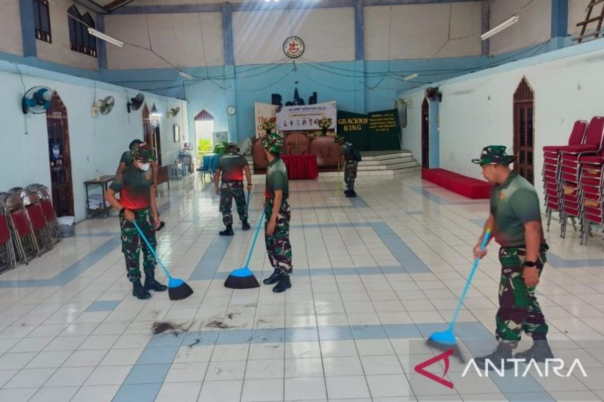 Brigade Parako 1 Pasgat TNI AU Gelar Bakti Sosial di Bekasi Brigade Parako 1 Pasgat TNI AU Gelar Bakti Sosial di Bekasi
