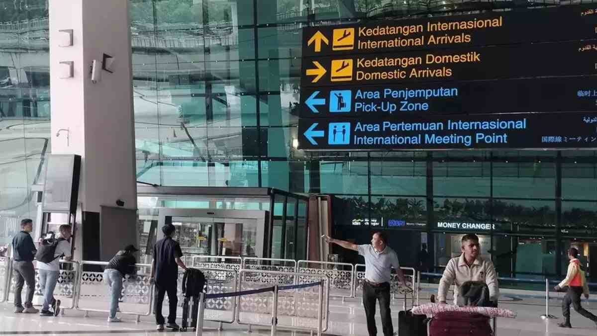 Bandara Soetta Kembali Beroperasi Setelah Penutupan Akibat Abu Vulkanik