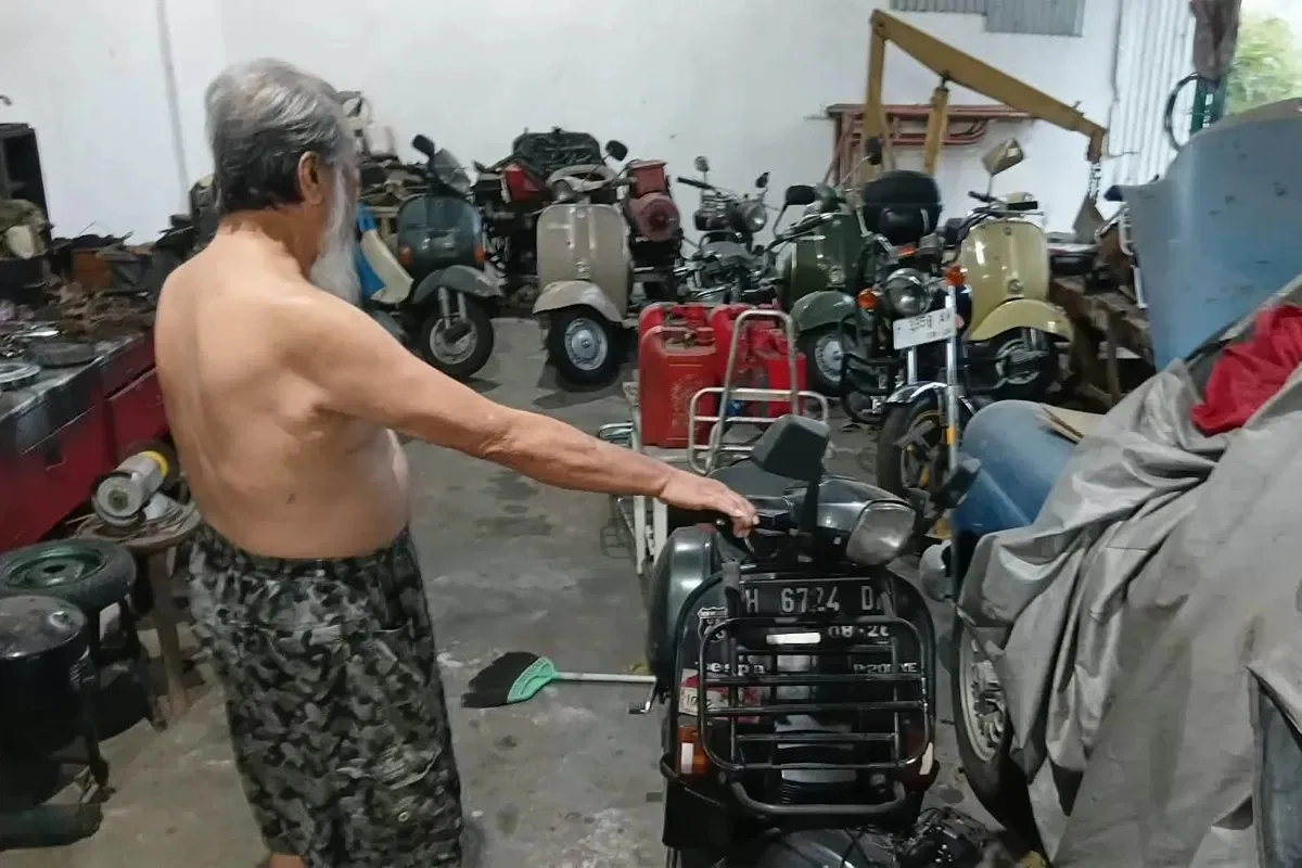 Mengungkap Cinta dan Kenangan Joseph Joko Moeljono Terhadap Vespa