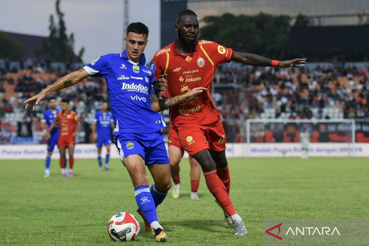 Mengajak Suporter Persija dan Persib Untuk Menjaga Perdamaian