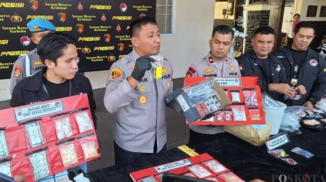 Kasus Narkoba: Polres Cimahi Ungkap Jaringan Besar dengan Nilai Barang Bukti Mencapai Miliaran