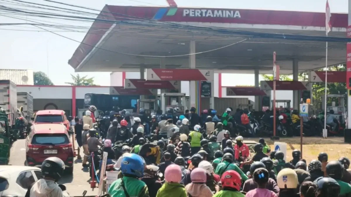Strategi Pertamina Reduksi Antrean BBM di Makassar