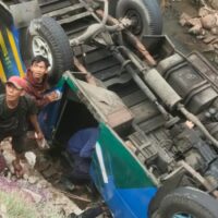 Tragedi Kecelakaan Minibus di Kali Cikumpa, Depok