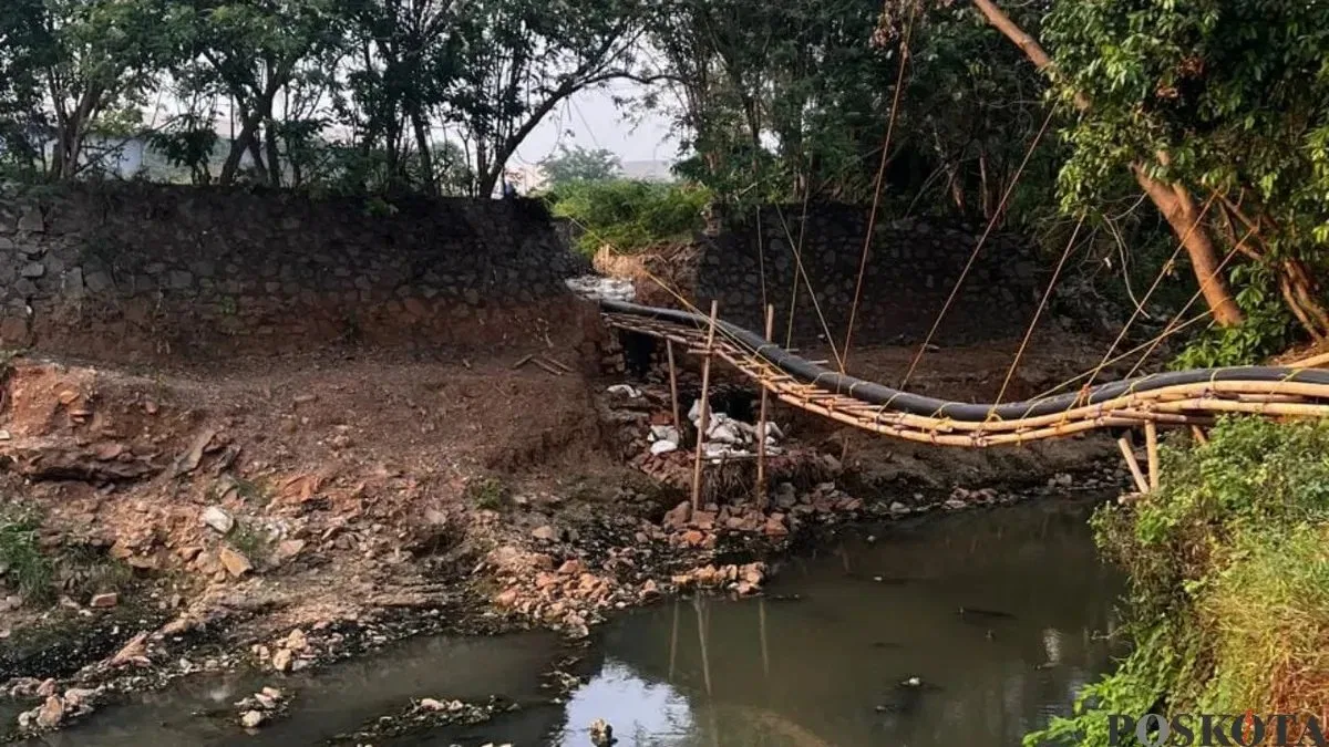 Kondisi Sungai Cimanceuri: Pencemaran Limbah Industri Mengkhawatirkan
