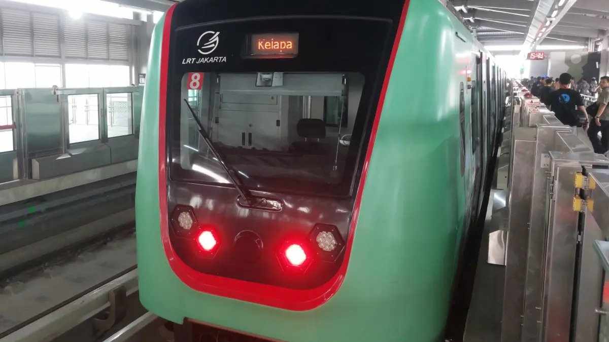 LRT Kelapa Gading-Manggarai Resmi Beroperasi dengan Tarif Spesial