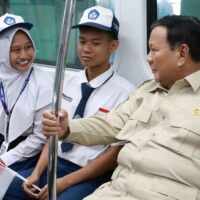 Inisiatif Pendanaan LRT Jakarta oleh Danantara