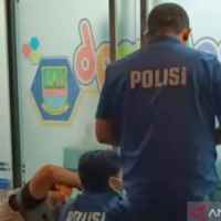 Aksi Protes Pendukung Calon Kades di Bekasi Berujung Penyegelan