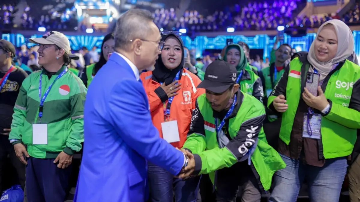 Merayakan Usia ke-28 PAN dengan Menghargai Kontribusi Masyarakat
