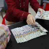 Potensi Pelemahan Rupiah: Membedah Sentimen Ekonomi Terkini