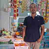 Kenaikan Harga Daging Ayam yang Berkelanjutan Membebani Pedagang Makanan di Depok Kenaikan Harga Daging Ayam yang Berkelanjutan Membebani Pedagang Makanan di Depok
