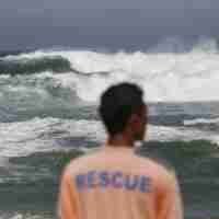 Mewaspadai Banjir Rob: Tindakan Preventif Pihak Berwenang di Surabaya Mewaspadai Banjir Rob: Tindakan Preventif Pihak Berwenang di Surabaya
