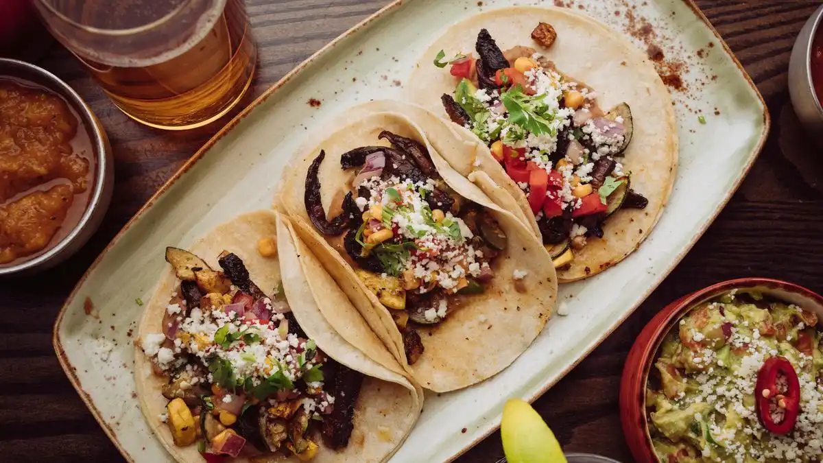 Pilihan Menu Bergaya Meksiko di GrabFood Jakarta Saat Taco Tidak Tersedia