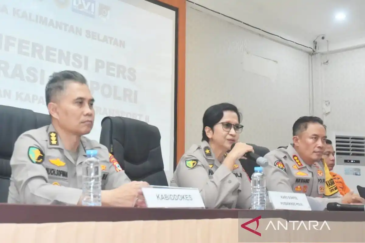 Tim DVI Andalkan Pembanding DNA untuk Identifikasi Korban Kapal Virgo Transport 8 Tim DVI Andalkan Pembanding DNA untuk Identifikasi Korban Kapal Virgo Transport 8