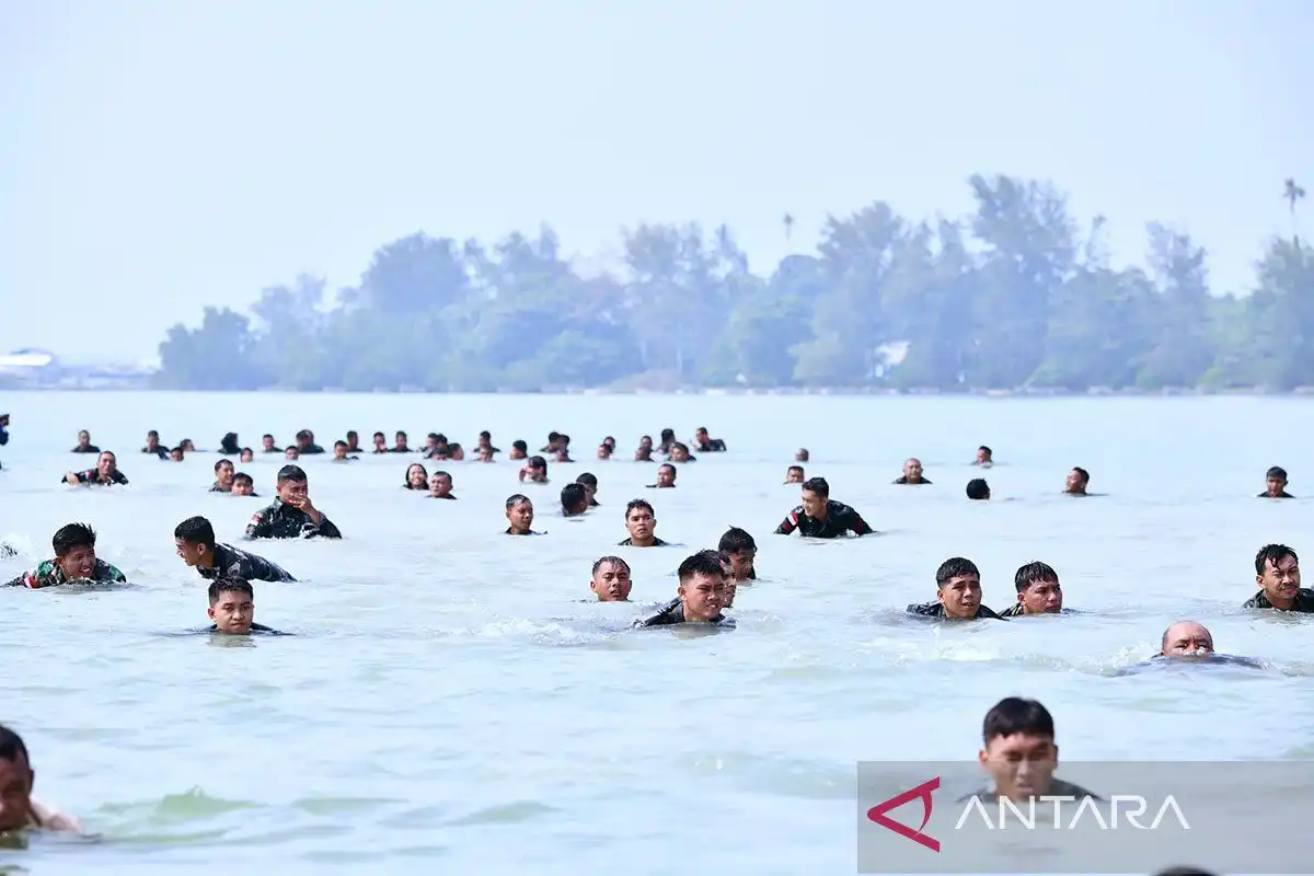 Latihan Lintas Medan Lanud Raden Sadjad Natuna Uji Ketahanan Personel Latihan Lintas Medan Lanud Raden Sadjad Natuna Uji Ketahanan Personel