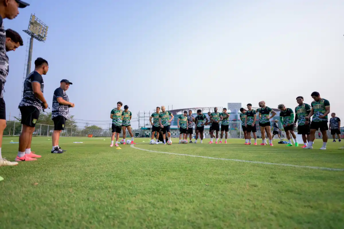 Bernardo Tavares Minta Persebaya Surabaya Tak Meremehkan Isenmulang Kalteng FC