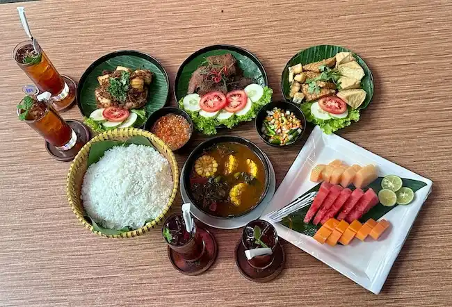 Makan Beramai di BATIQA Hotel Pekanbaru Cuma Rp350 Ribu, Ada Sundaan hingga Chinese Food