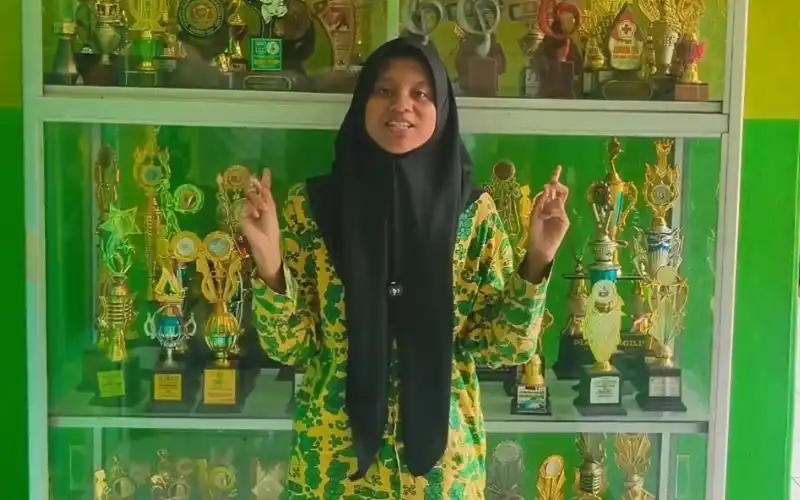Perjuangan Syifa Mempertahankan Sekolah di Tengah Keterbatasan Keluarga