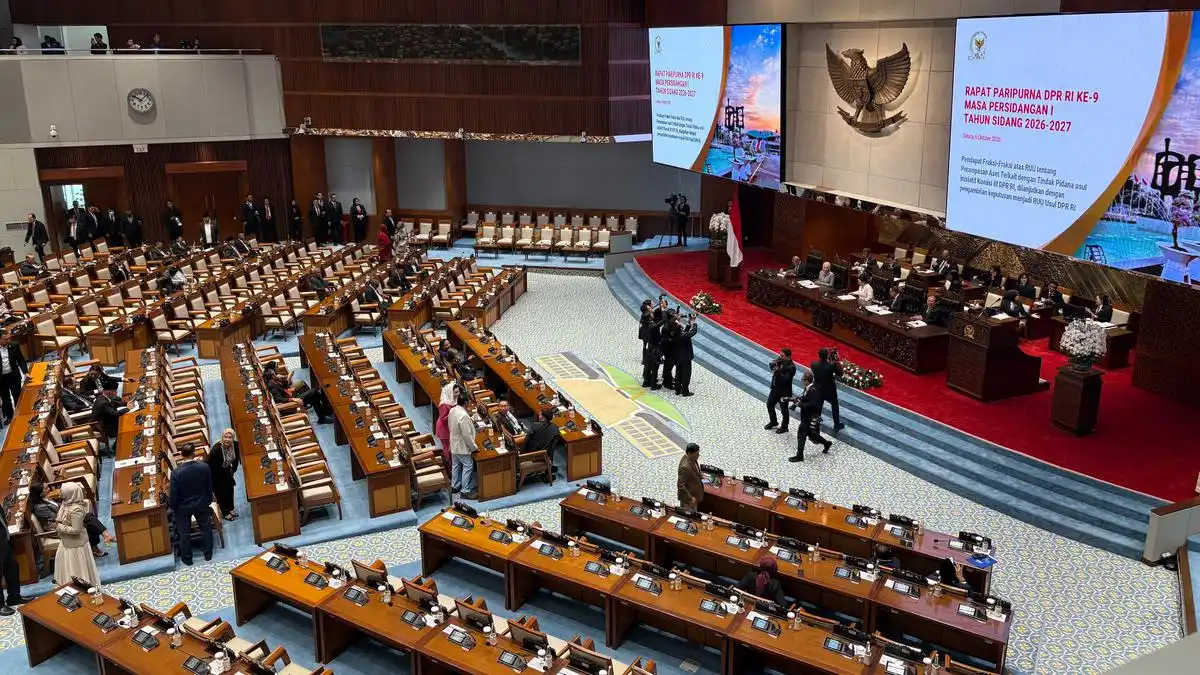 DPR Tantang Hasyim Asy’ari Buka Bukti Polemik Syarat Pendidikan Capres-Cawapres
