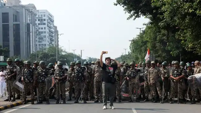 Ketegangan Pemilu India Memuncak, Enam Stasiun Metro Delhi Ditutup