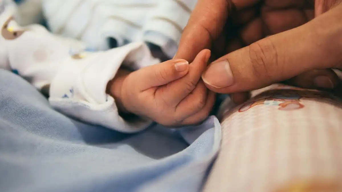 Bayi Alena Meninggal pada Usia 28 Hari, Dugaan Pemberian Telur Mentah Muncul