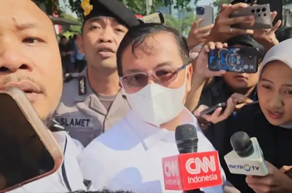 Rustian Pulang Setelah Diperiksa KPK, Status Masih Saksi dalam Kasus OTT BNPB