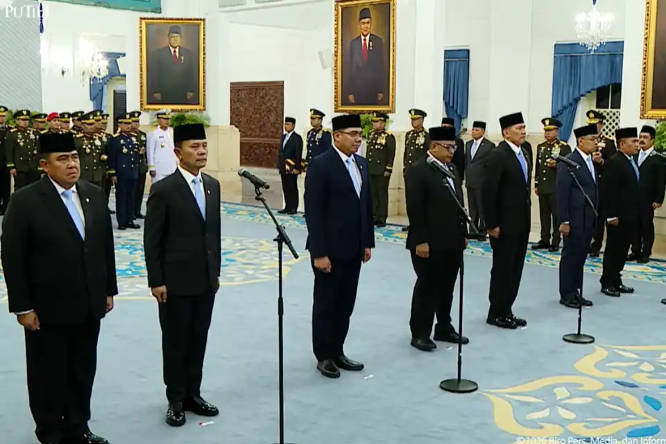 Prabowo Lantik Empat Wakil Menteri dan Sejumlah Pejabat di Istana Negara