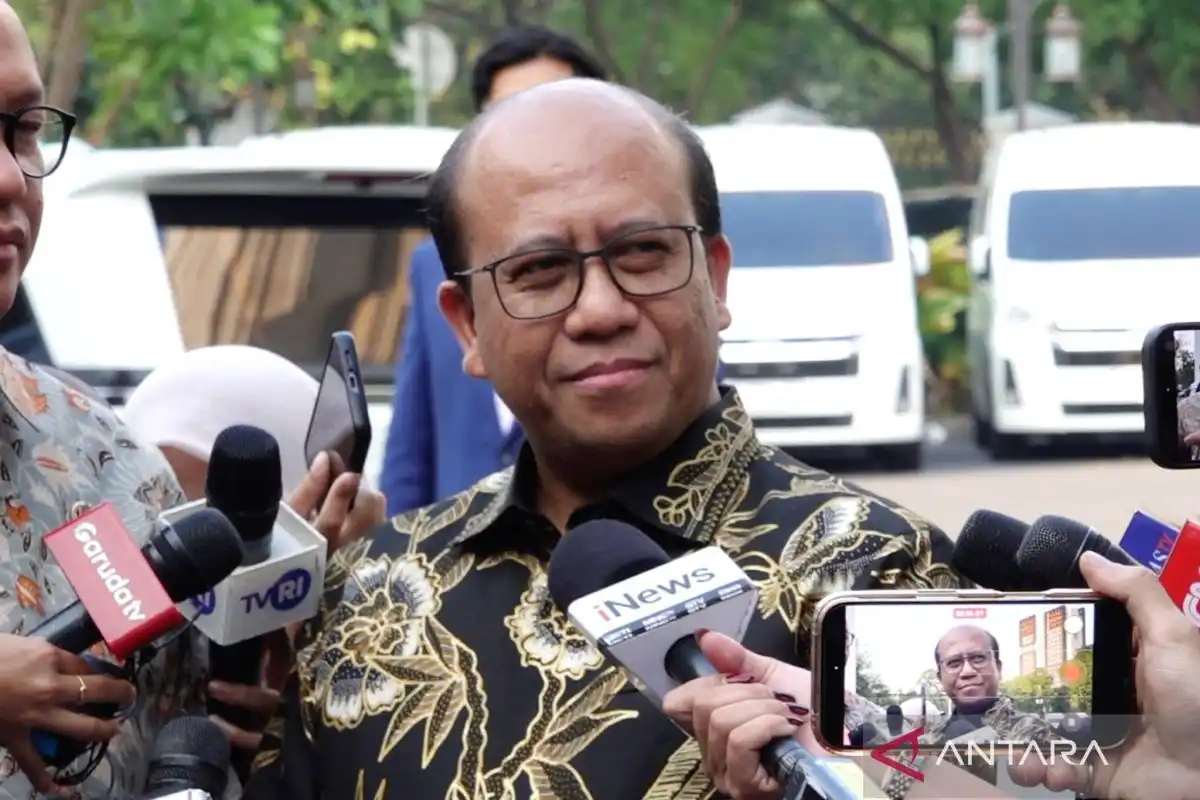 Lima Peristiwa Ekonomi: Pergantian Pimpinan PLN hingga Dukungan Halal bagi UMKM