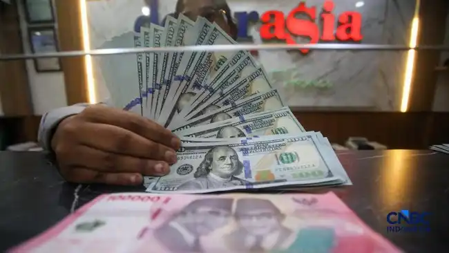 Rupiah Membuka Pekan di Rp18.000 per Dolar AS, Pasar Masih Mencermati Risiko