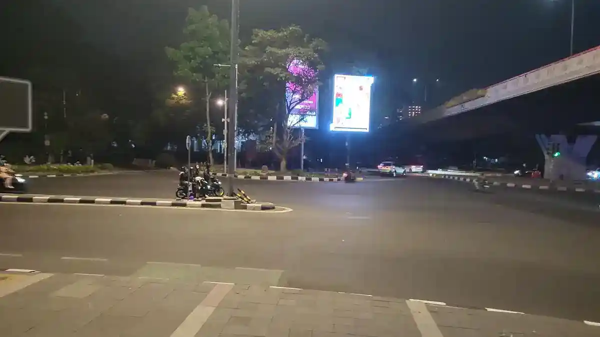 Situasi Simpang Dago Kembali Kondusif Setelah Truk Dalmas Dibakar