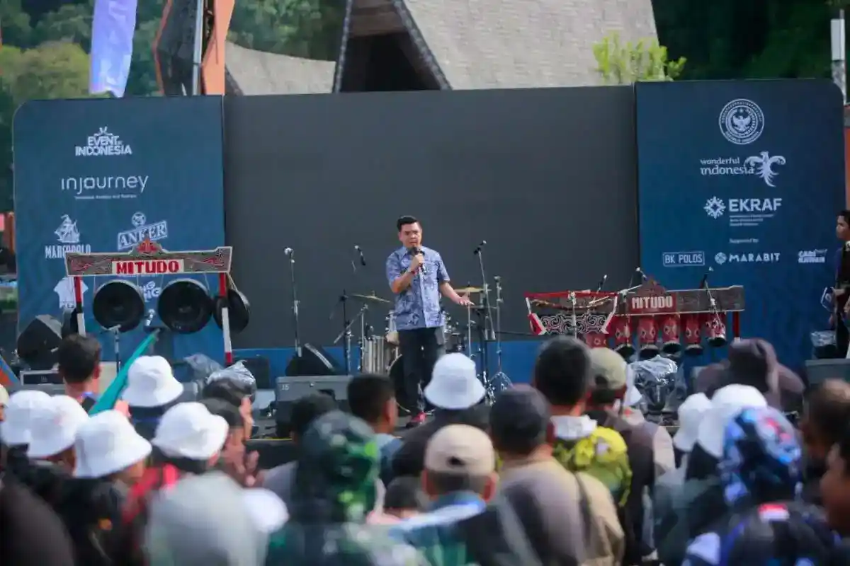 Tarik Tombur Toba Hadirkan Lomba Memancing dan Sajian Budaya di Danau Toba